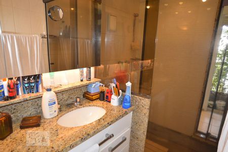 Apartamento à venda com 170m², 4 quartos e 2 vagasBanheiro 3