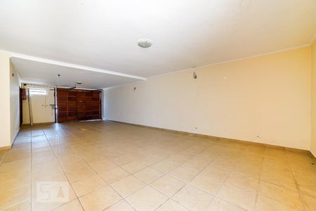 Casa à venda com 300m², 3 quartos e sem vagaGaragem