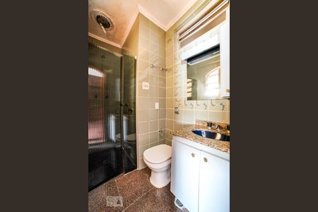 Casa à venda com 300m², 3 quartos e sem vagaBanheiro da Suíte 2