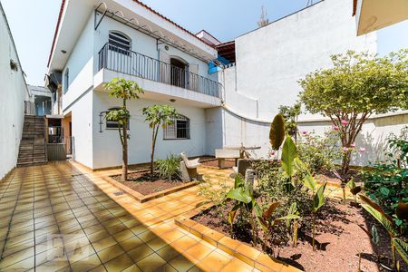Casa à venda com 300m², 3 quartos e sem vagaQuintal