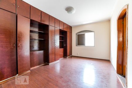 Casa à venda com 300m², 3 quartos e sem vagaQuarto 2 Suíte