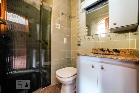 Casa à venda com 300m², 3 quartos e sem vagaBanheiro da Suíte 2