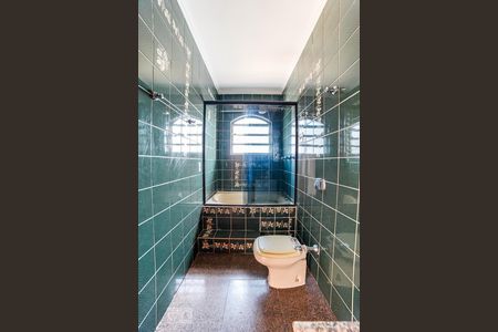 Casa à venda com 300m², 3 quartos e sem vagaBanheiro da Suíte 1