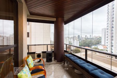 Apartamento para alugar com 180m², 3 quartos e 4 vagasVaranda da Suíte 3