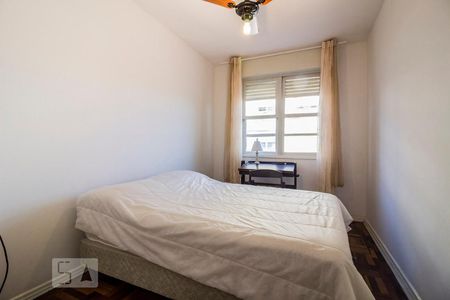 Dormitório2 de apartamento à venda com 2 quartos, 55m² em Cristal, Porto Alegre