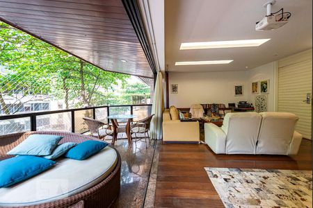 Apartamento à venda com 198m², 3 quartos e 3 vagasVaranda da Sala