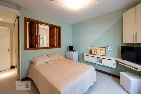 Apartamento à venda com 198m², 3 quartos e 3 vagasSuíte 1