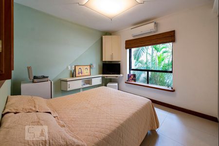 Apartamento à venda com 198m², 3 quartos e 3 vagasSuíte 1