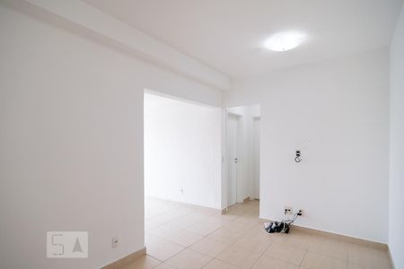 Sala de apartamento para alugar com 1 quarto, 45m² em Santo Amaro, São Paulo