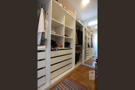 Casa para alugar com 416m², 3 quartos e 2 vagasCloset da Suíte