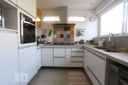 Casa para alugar com 416m², 3 quartos e 2 vagasCozinha