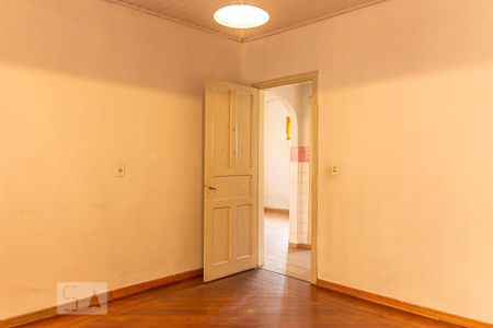 Quarto 2 de casa para alugar com 2 quartos, 200m² em Vila Moinho Velho, São Paulo