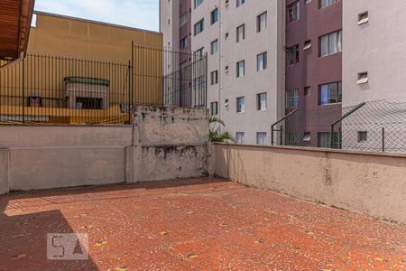 Casa para alugar com 200m², 2 quartos e 1 vagaQuintal dos Fundos