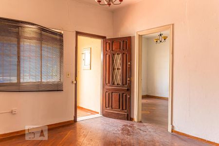 Sala de casa para alugar com 2 quartos, 200m² em Vila Moinho Velho, São Paulo