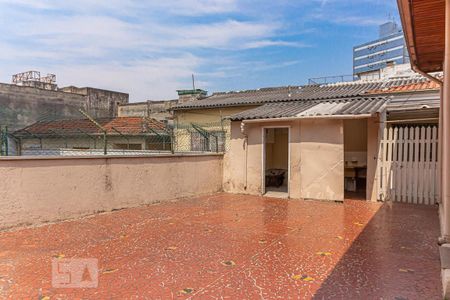 Casa para alugar com 200m², 2 quartos e 1 vagaQuintal dos Fundos