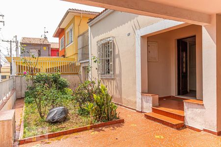 Casa para alugar com 200m², 2 quartos e 1 vagaQuintal da frente