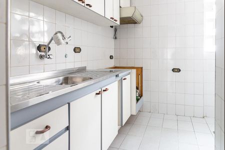 Cozinha de apartamento para alugar com 1 quarto, 42m² em Bela Vista, São Paulo