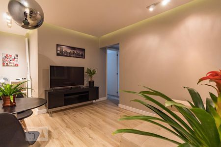 Sala de apartamento para alugar com 1 quarto, 45m² em Mont Serrat, Porto Alegre