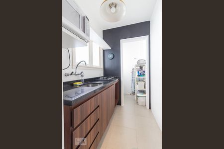 Cozinha de apartamento para alugar com 1 quarto, 45m² em Mont Serrat, Porto Alegre
