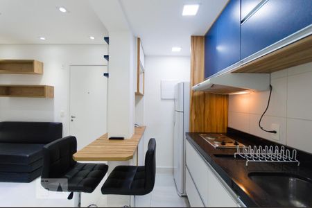 Studio para alugar com 28m², 1 quarto e 1 vaga Studio para alugar com 28m², 1 quarto e 1 vagaCozinha