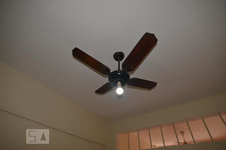 Sala de apartamento para alugar com 1 quarto, 40m² em Botafogo, Rio de Janeiro