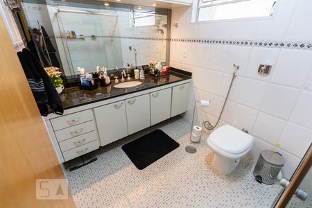 Banheiro de apartamento à venda com 2 quartos, 116m² em Campos Elíseos, São Paulo
