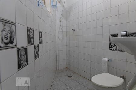 Banheiro de apartamento para alugar com 2 quartos, 40m² em Bela Vista, São Paulo
