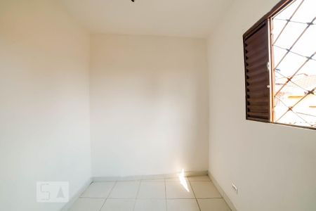 Quarto 2 de casa para alugar com 2 quartos, 60m² em Vila Medeiros, São Paulo