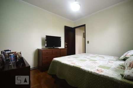 Casa à venda com 120m², 4 quartos e 2 vagas Casa à venda com 120m², 4 quartos e 2 vagasSuíte