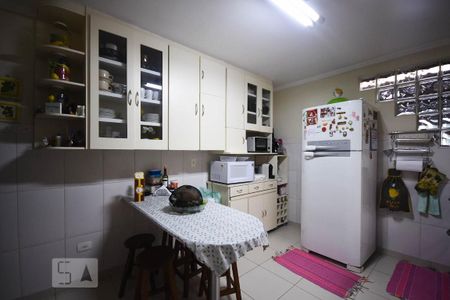 Casa à venda com 120m², 4 quartos e 2 vagas Casa à venda com 120m², 4 quartos e 2 vagasCozinha