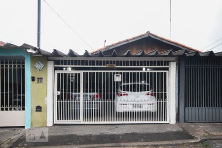 Fachada de casa à venda com 4 quartos, 120m² em Jardim Taboao, São Paulo