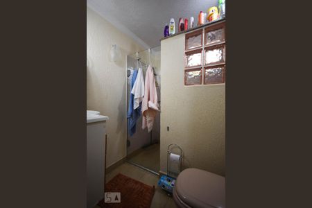 Casa à venda com 120m², 4 quartos e 2 vagas Casa à venda com 120m², 4 quartos e 2 vagasBanheiro 2