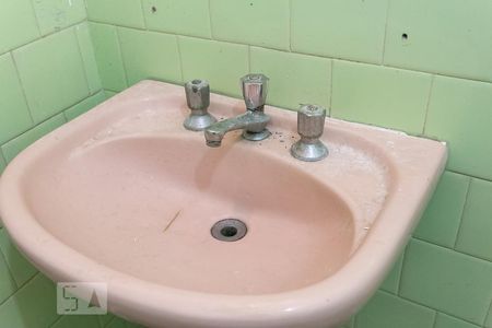 Banheiro - Torneira de apartamento à venda com 3 quartos, 67m² em Jardim Botânico , Porto Alegre