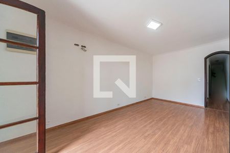 Casa para alugar com 180m², 3 quartos e 2 vagas Casa para alugar com 180m², 3 quartos e 2 vagasQuarto 1