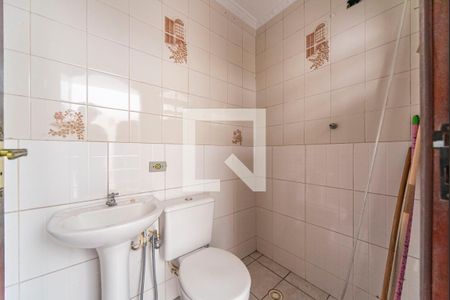 Casa para alugar com 180m², 3 quartos e 2 vagas Casa para alugar com 180m², 3 quartos e 2 vagasBanheiro de serviço