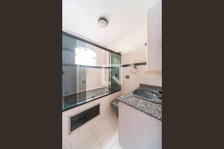 Casa para alugar com 180m², 3 quartos e 2 vagas Casa para alugar com 180m², 3 quartos e 2 vagasBanheiro 2