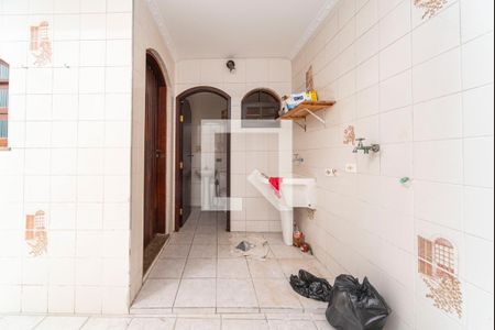 Casa para alugar com 180m², 3 quartos e 2 vagas Casa para alugar com 180m², 3 quartos e 2 vagasQuintal e Área de Serviço