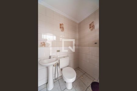 Casa para alugar com 180m², 3 quartos e 2 vagas Casa para alugar com 180m², 3 quartos e 2 vagasBanheiro de serviço