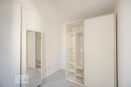 Quarto suíte 02 de apartamento para alugar com 3 quartos, 72m² em Vila Gomes Cardim, São Paulo