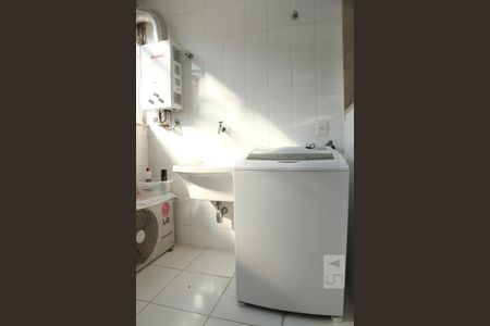 Apartamento para alugar com 70m², 2 quartos e 1 vagaÁrea de Serviço