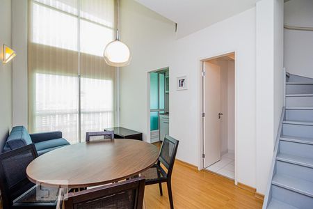 Sala de apartamento para alugar com 1 quarto, 52m² em Vila Nova Conceição, São Paulo