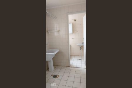 Apartamento à venda com 69m², 2 quartos e 1 vaga Apartamento à venda com 69m², 2 quartos e 1 vagaBanheiro de Serviço