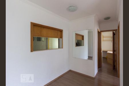 Sala de apartamento para alugar com 2 quartos, 50m² em Vila Amélia, São Paulo