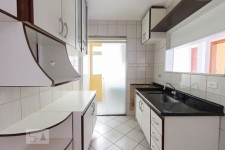 Cozinha de apartamento para alugar com 2 quartos, 50m² em Vila Amélia, São Paulo