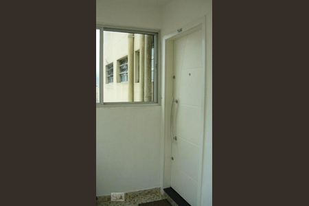 Hall de Entrada de apartamento à venda com 2 quartos, 44m² em Vila Buarque, São Paulo