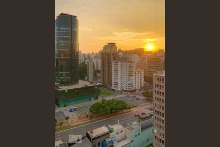 Apartamento à venda com 180m², 3 quartos e 2 vagasQuarto