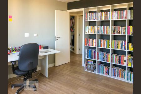 Apartamento à venda com 180m², 3 quartos e 2 vagasQuarto 2