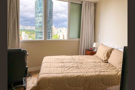 Suíte 1 de apartamento à venda com 3 quartos, 180m² em Jardim Paulistano, São Paulo