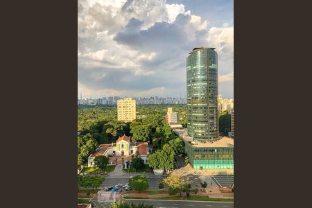 Apartamento à venda com 180m², 3 quartos e 2 vagasVista