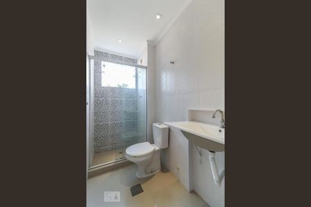 Banheiro de apartamento para alugar com 2 quartos, 58m² em Jacarepaguá, Rio de Janeiro
